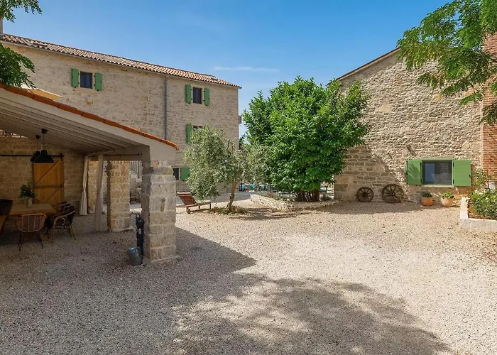 Stanza Дом отдыха *