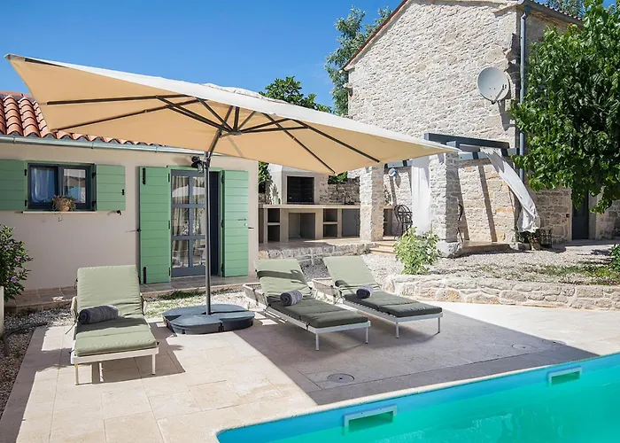 Stanza Дом отдыха Ровинь